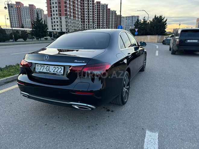 Mercedes E 300 e 4MATIC 2022, 22,800 km - 2.0 л - Bakı