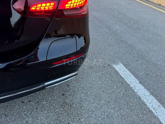Mercedes E 300 e 4MATIC 2022, 22,800 km - 2.0 л - Bakı