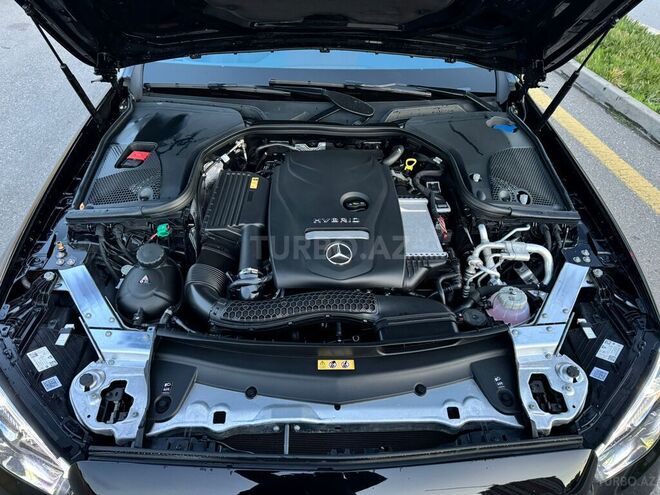 Mercedes E 300 e 4MATIC 2022, 22,800 km - 2.0 л - Bakı