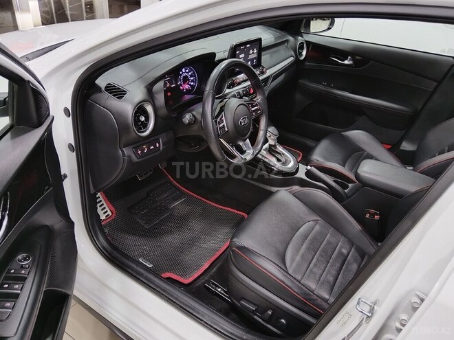 Kia Forte-11