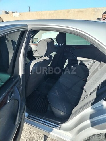 Mercedes E 220 d 2001, 431,754 km - 2.2 l - Bakı