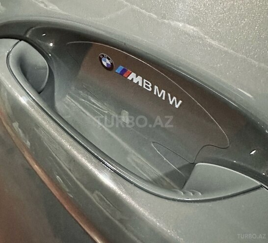 BMW 530e-18