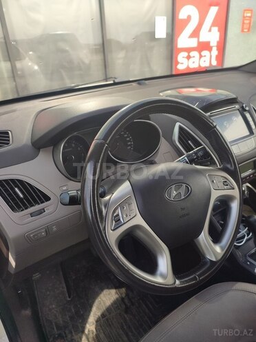 Hyundai ix35 2010, 98,000 km - 2.4 l - Gəncə