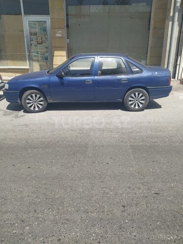 Opel Vectra 1994, 200,000 km - 2.0 l - Bakı