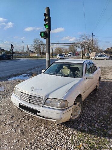 Mercedes C 180 1995, 231,000 km - 1.8 л - Xaçmaz