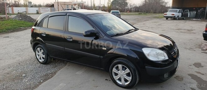 Kia Rio 2006, 193,000 km - 1.4 l - Quba