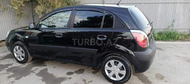 Kia Rio 2006, 193,000 km - 1.4 l - Quba