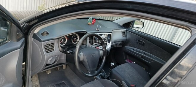 Kia Rio 2006, 193,000 km - 1.4 l - Quba