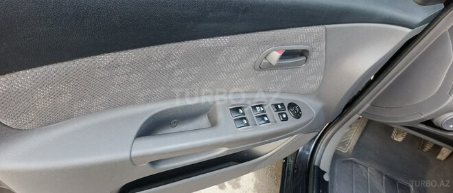 Kia Rio 2006, 193,000 km - 1.4 l - Quba