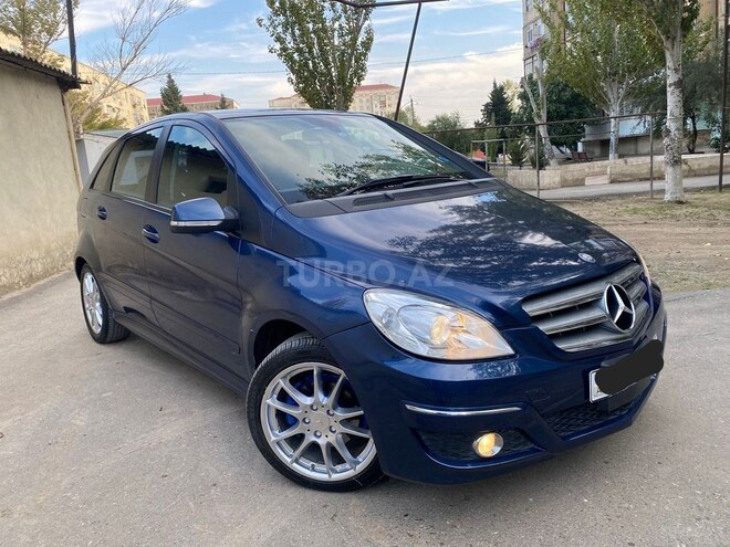 Mercedes B 180 2011, 89,000 km - 1.8 л - Sumqayıt