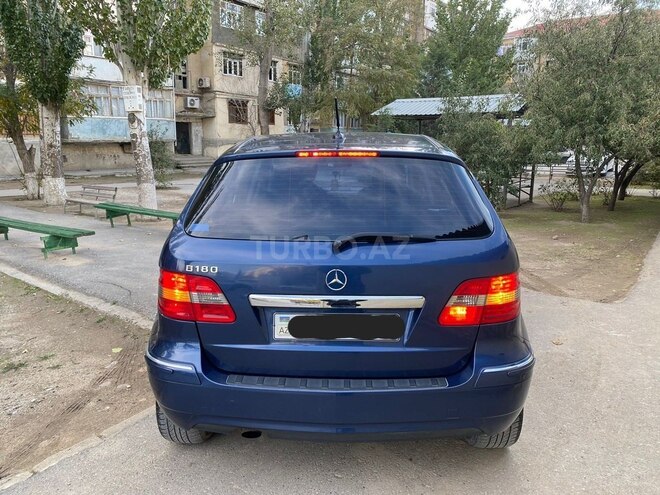 Mercedes B 180 2011, 89,000 km - 1.8 л - Sumqayıt