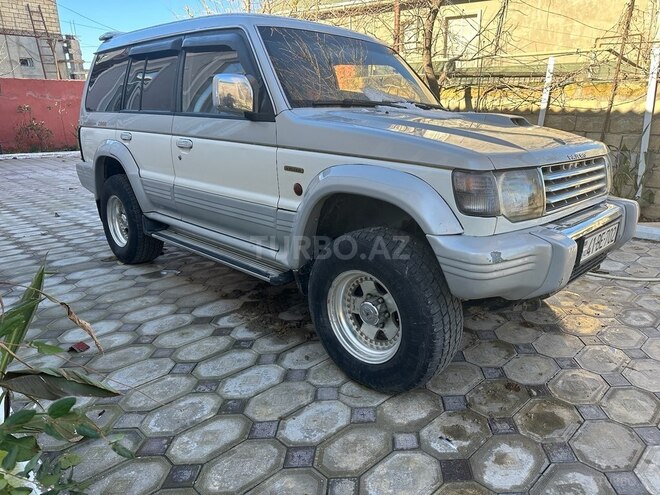 Mitsubishi Pajero 1995, 355,000 km - 2.8 l - Bakı