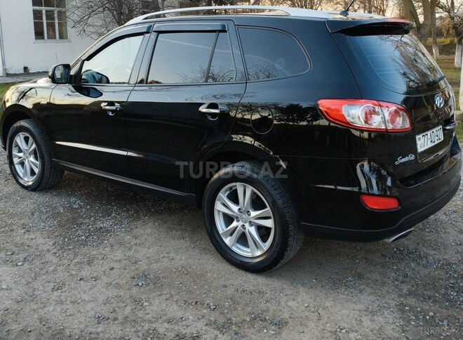 Hyundai Santa Fe 2010, 202,600 km - 2.0 l - Saatlı