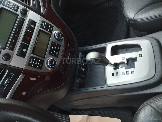 Hyundai Santa Fe 2010, 202,600 km - 2.0 l - Saatlı