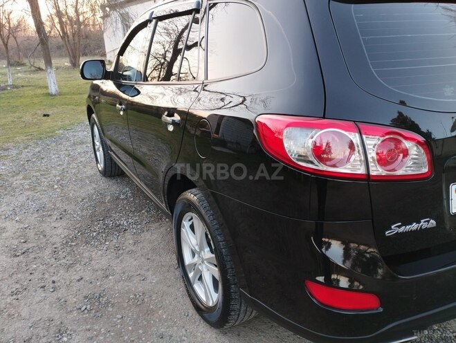 Hyundai Santa Fe 2010, 202,600 km - 2.0 l - Saatlı