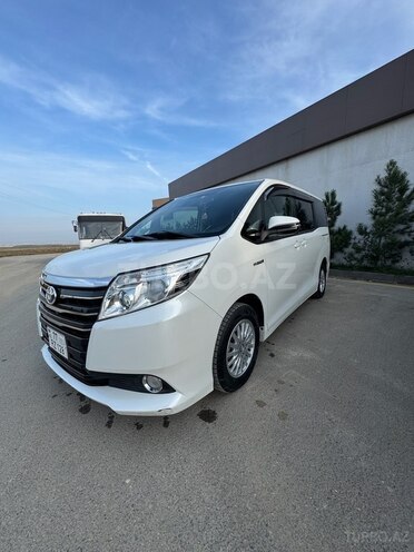 Toyota Noah 2015, 81,000 km - 1.8 l - Bakı