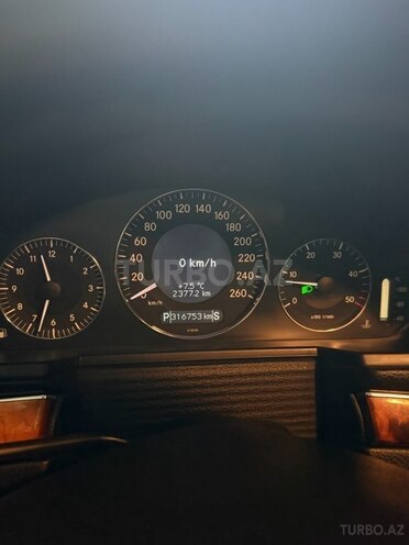 Mercedes E 220 d 2007, 316,753 km - 2.2 l - Bakı