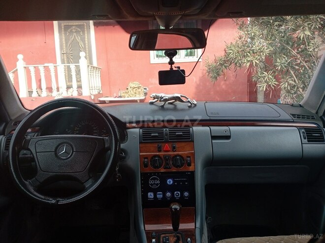 Mercedes E 200 1999, 809,568 km - 2.0 l - Bakı