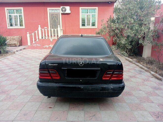 Mercedes E 200 1999, 809,568 km - 2.0 l - Bakı