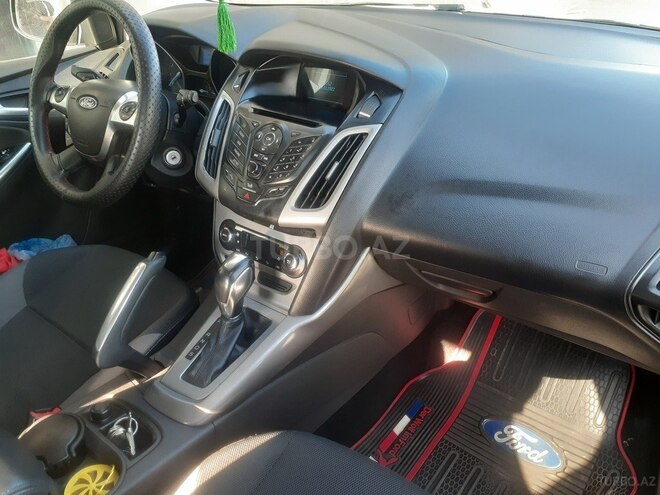 Ford Focus 2013, 210,000 km - 1.6 л - Bakı