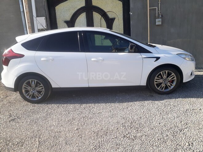 Ford Focus 2013, 210,000 km - 1.6 л - Bakı