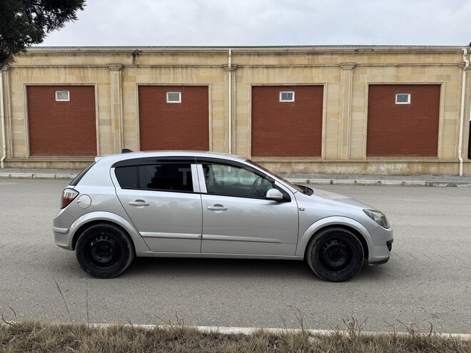 Opel Astra 2005, 170,000 km - 1.4 l - Bakı