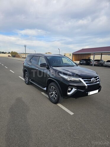 Toyota Fortuner 2018, 200,000 km - 2.7 l - Bakı