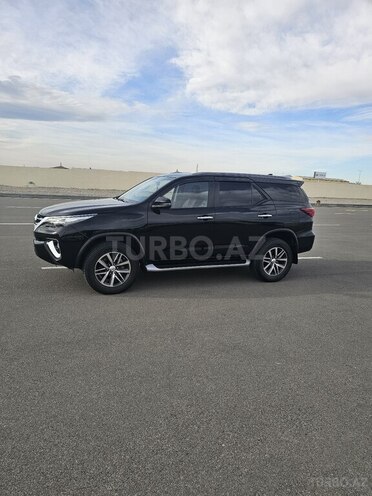 Toyota Fortuner 2018, 200,000 km - 2.7 l - Bakı