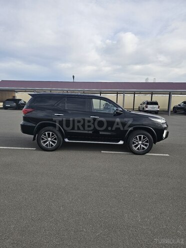 Toyota Fortuner 2018, 200,000 km - 2.7 l - Bakı