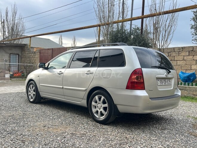 Toyota Corolla 2006, 258,000 km - 1.4 l - Bakı