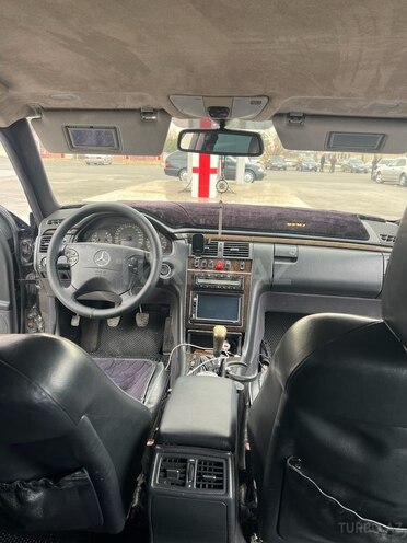 Mercedes E 200 2000, 451,000 km - 2.0 l - Ağcabədi