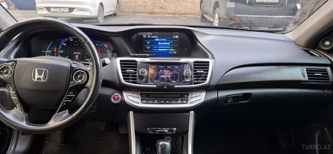 Honda Accord-13