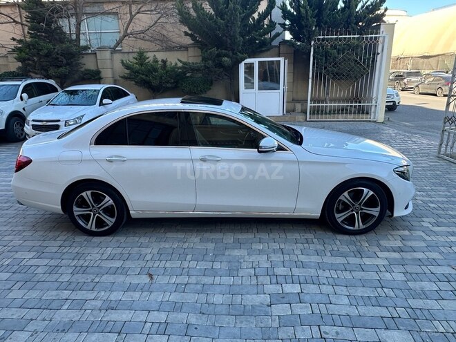 Mercedes E 220 d-5