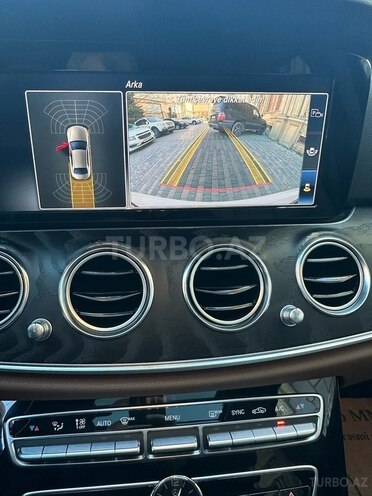 Mercedes E 220 d-18