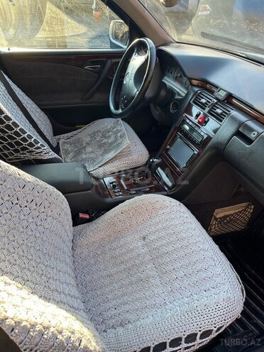Mercedes E 240 2000, 350,000 km - 2.4 л - Masallı