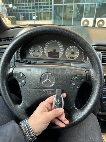 Mercedes E 320 2000, 514,100 km - 3.2 l - Bakı