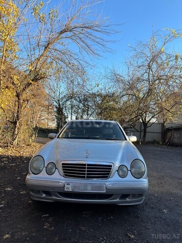 Mercedes E 240 2000, 350,000 km - 2.4 л - Masallı