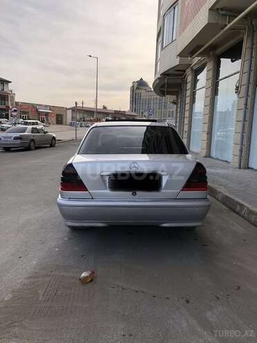 Mercedes C 200 1999, 286,056 km - 2.0 l - Bakı