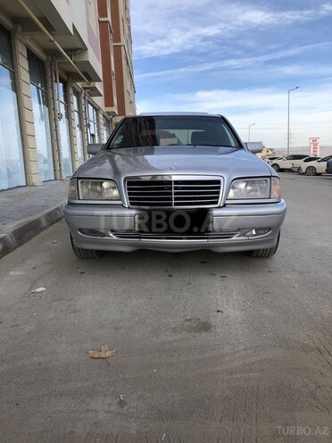 Mercedes C 200 1999, 286,056 km - 2.0 l - Bakı