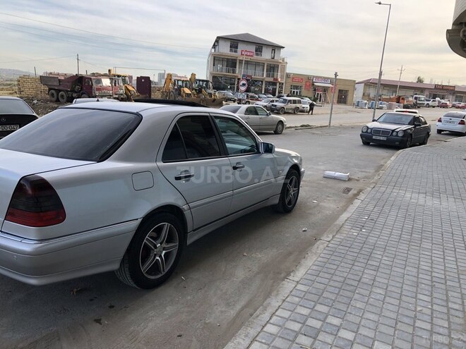 Mercedes C 200 1999, 286,056 km - 2.0 l - Bakı