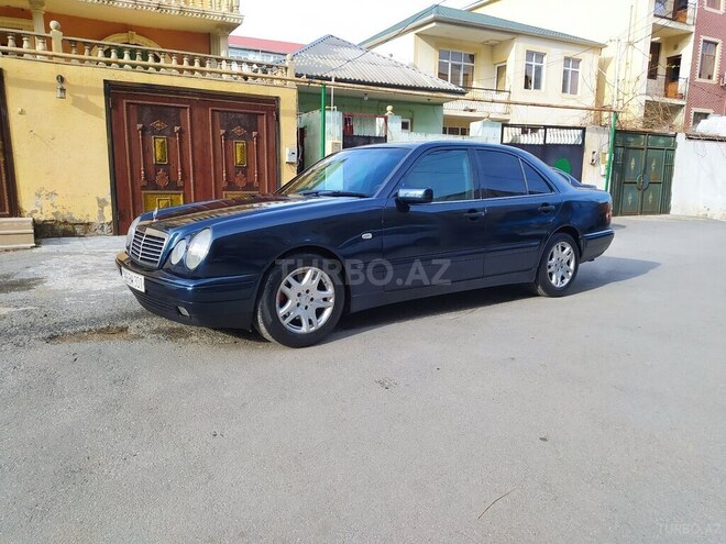 Mercedes E 240 1998, 289,746 km - 2.4 l - Bakı