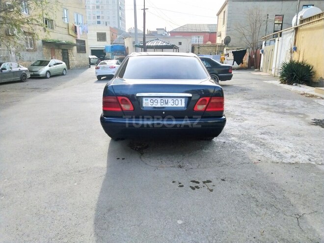 Mercedes E 240 1998, 289,746 km - 2.4 l - Bakı