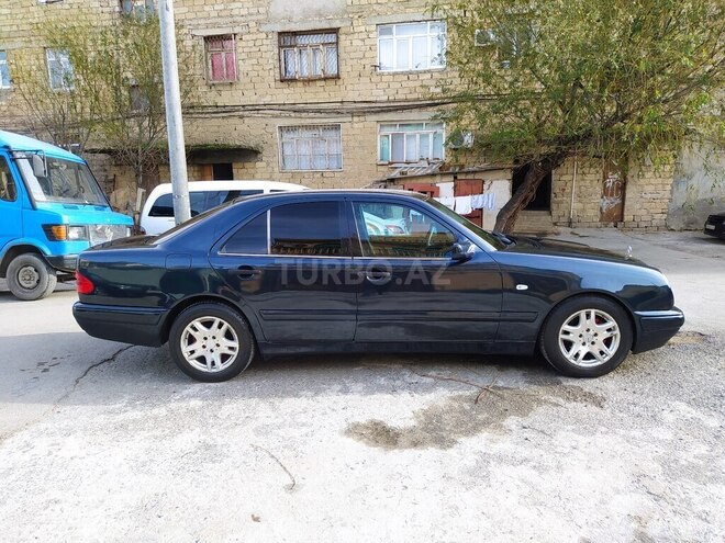 Mercedes E 240 1998, 289,746 km - 2.4 l - Bakı