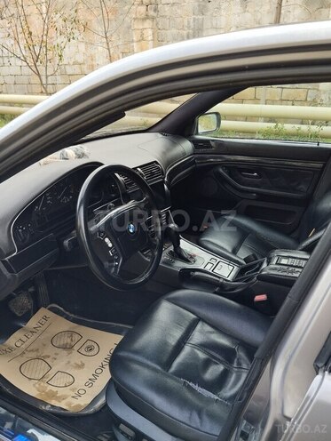 BMW 520 1999, 300,000 km - 2.0 l - Bakı