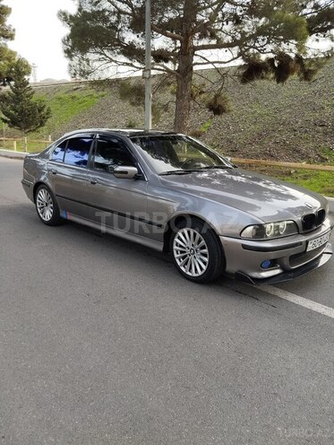 BMW 520 1999, 300,000 km - 2.0 l - Bakı
