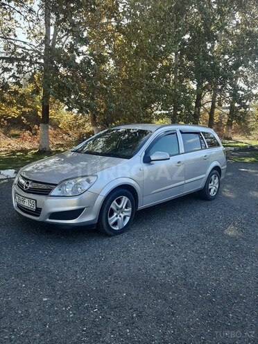 Opel Astra 2009, 238,000 km - 1.7 l - Yevlax