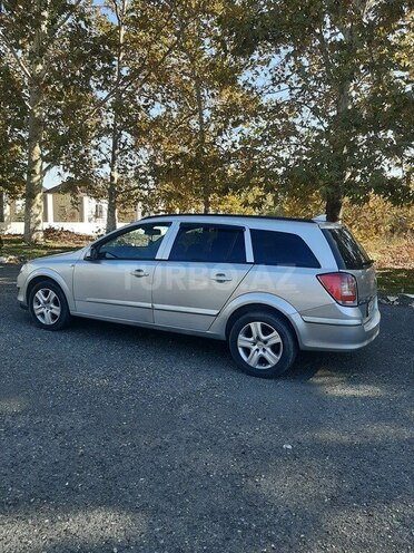 Opel Astra 2009, 238,000 km - 1.7 l - Yevlax