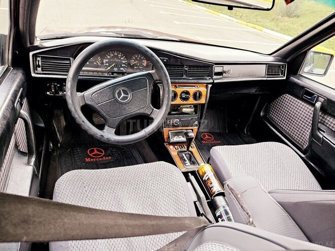 Mercedes 190 1993, 322,256 km - 2.0 л - Bakı