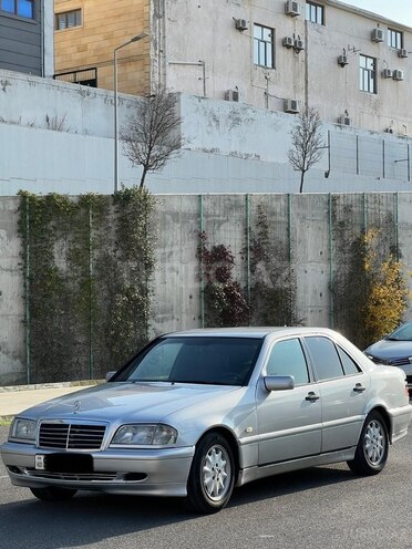 Mercedes C 180 1999, 250,000 km - 1.8 л - Bakı