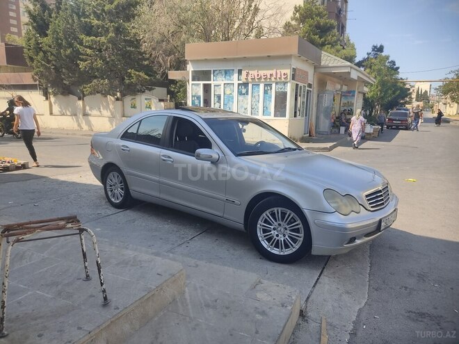 Mercedes C 200 2002, 450,000 km - 2.0 l - Bakı
